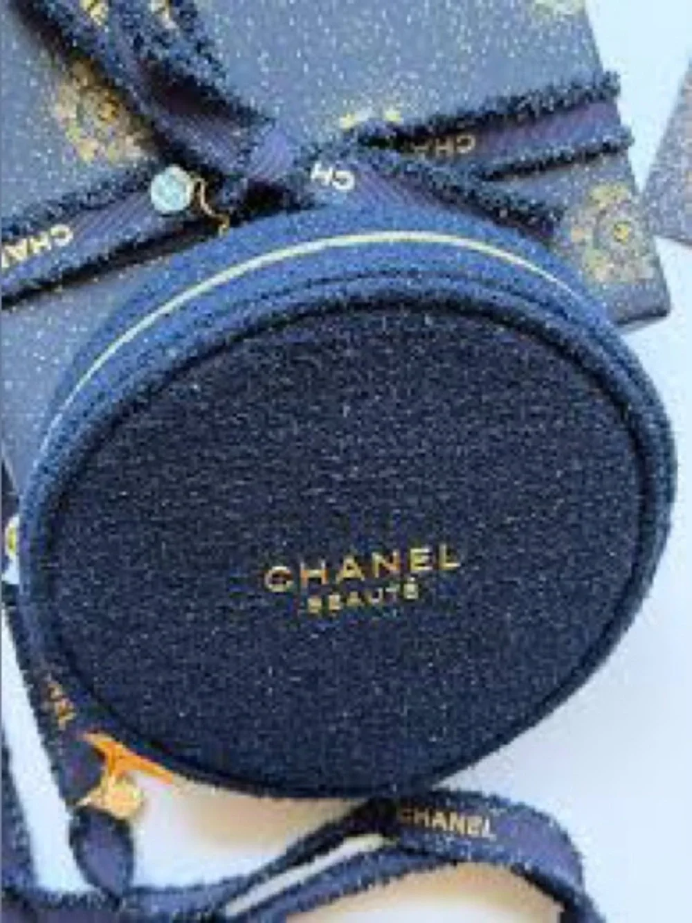 NEW 🕶️❣️CHANEL❣️🕶️GWP Beauty Line Tweed Round Blue Holiday Pouch Limited Edition